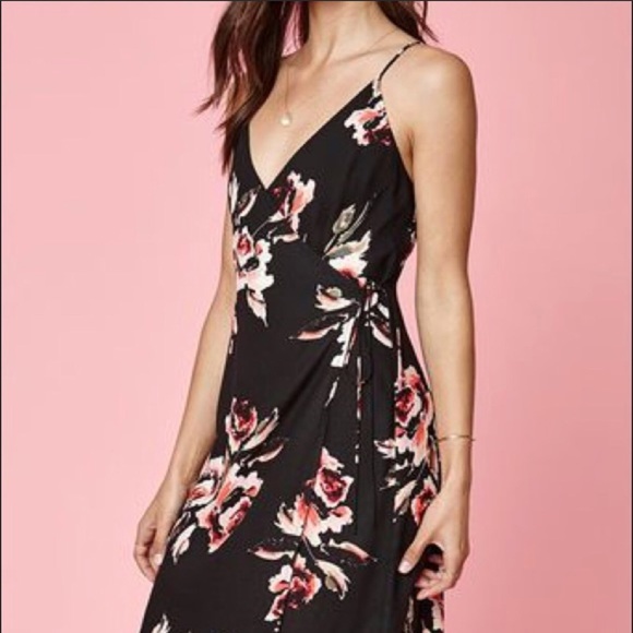 Kendall & Kylie Dresses & Skirts - 👙 Kendall&kylie black floral wrap up dress NWT S